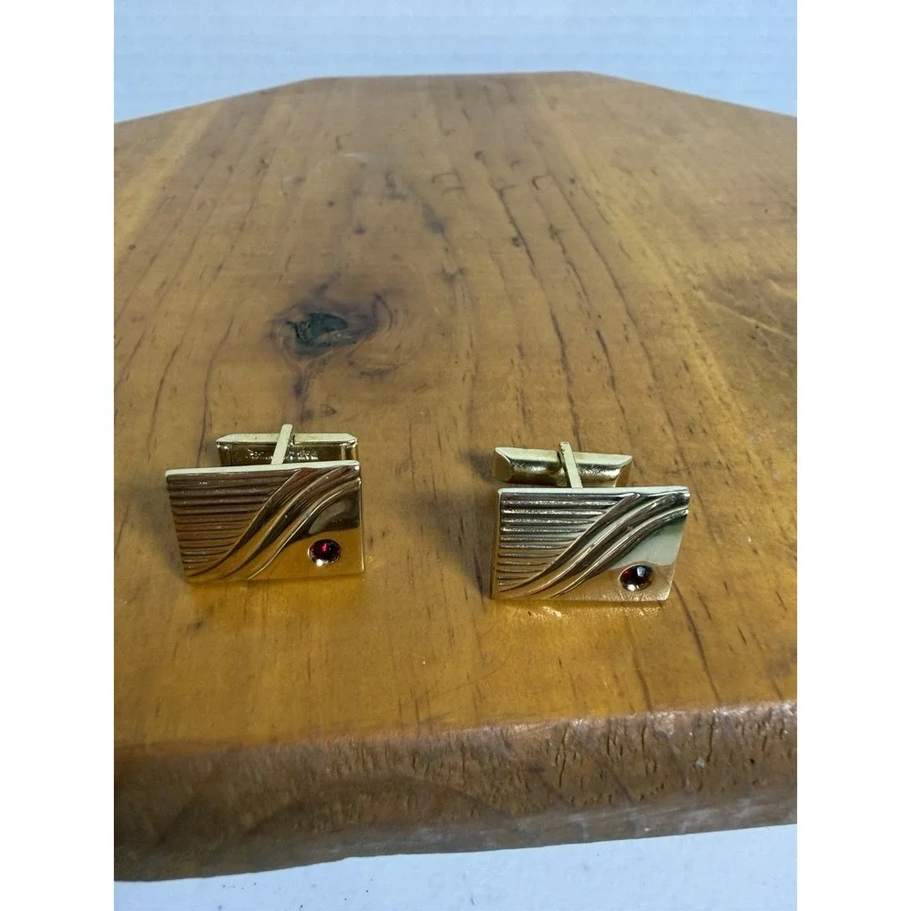Vintage Gold Tone‎ Cufflinks Swivel Back Square Textured PAT 2472958 Classic